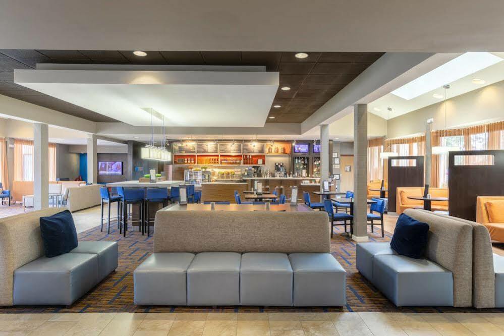 Courtyard Atlanta Marietta/i-75 North 3*